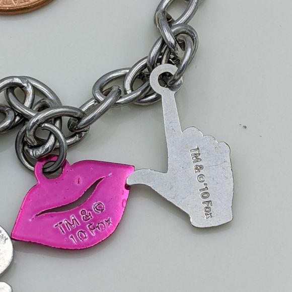 Glee Silver Tone Charm Bracelet Super Gleek - Picture 4 of 9